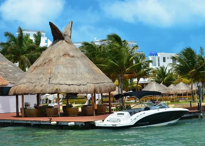 Sunset Marina & Yacht Club Hotel Cancún